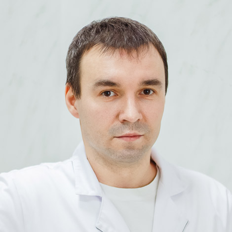 врач стоматолог-хирург-ортопед Калашников Денис Анатольевич